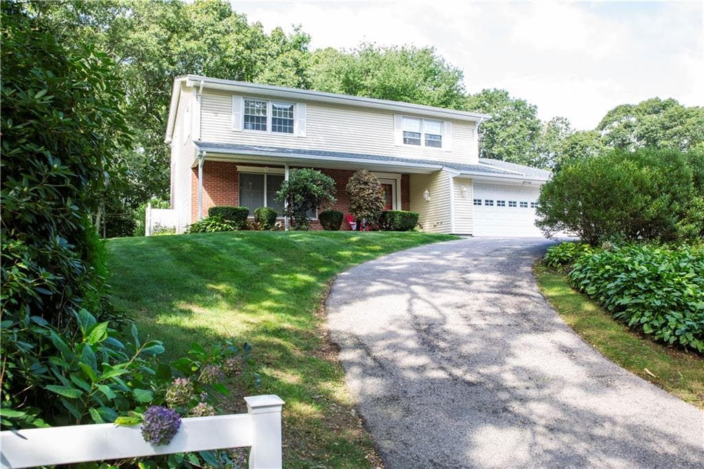 64 Sherwood Drive