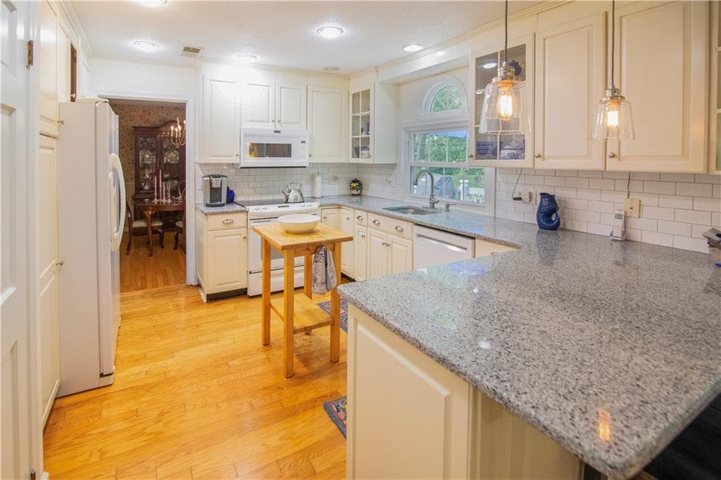 Single Family Residence at 64 Sherwood Drive, Westerly, photo 9 of 30
