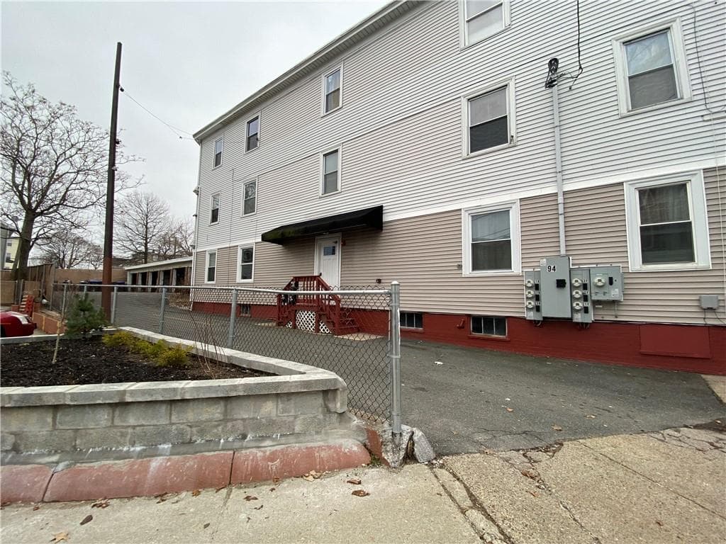94 Ridge Street