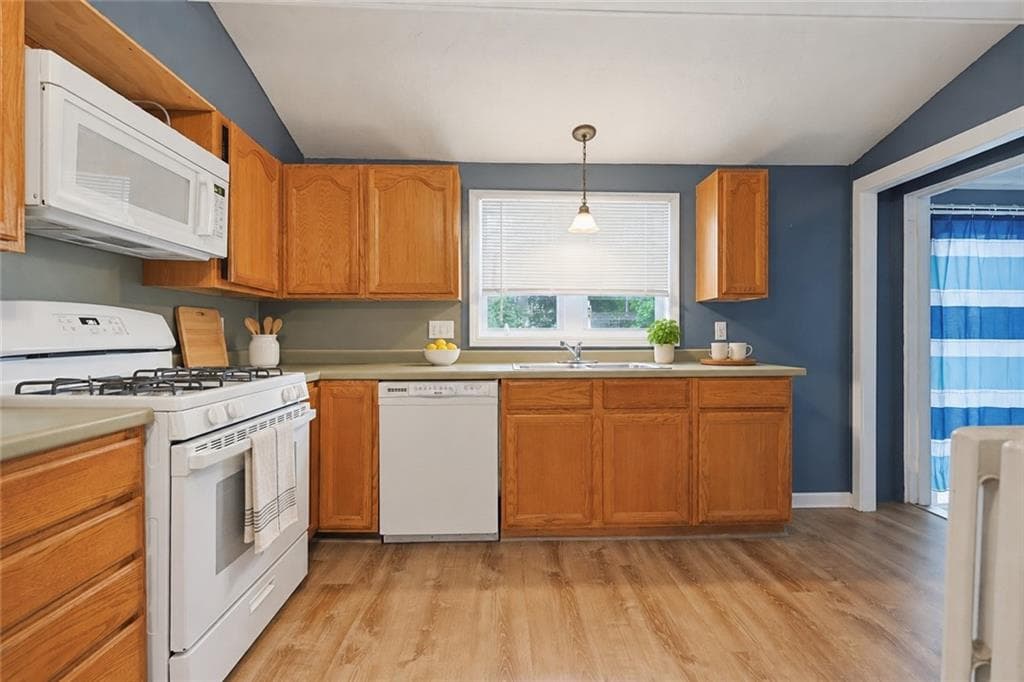 Single Family Residence at 85 Hughes Avenue, Pawtucket, photo 9 of 26
