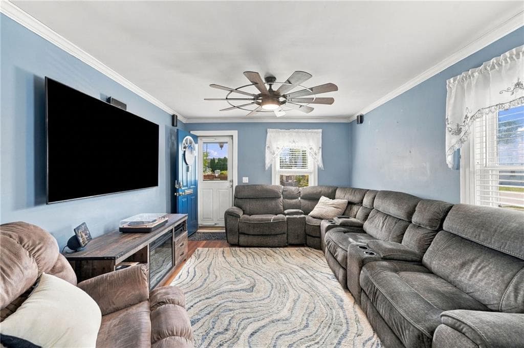 Single Family Residence at 13 Hunter Avenue, Johnston, photo 9 of 50