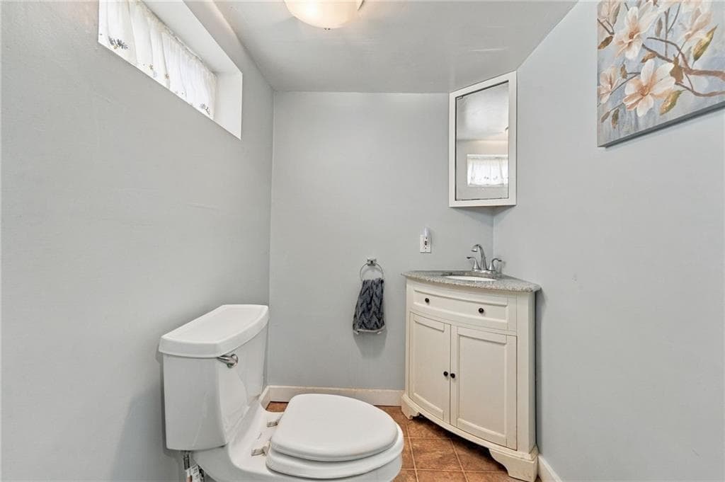 Single Family Residence at 13 Hunter Avenue, Johnston, photo 31 of 50