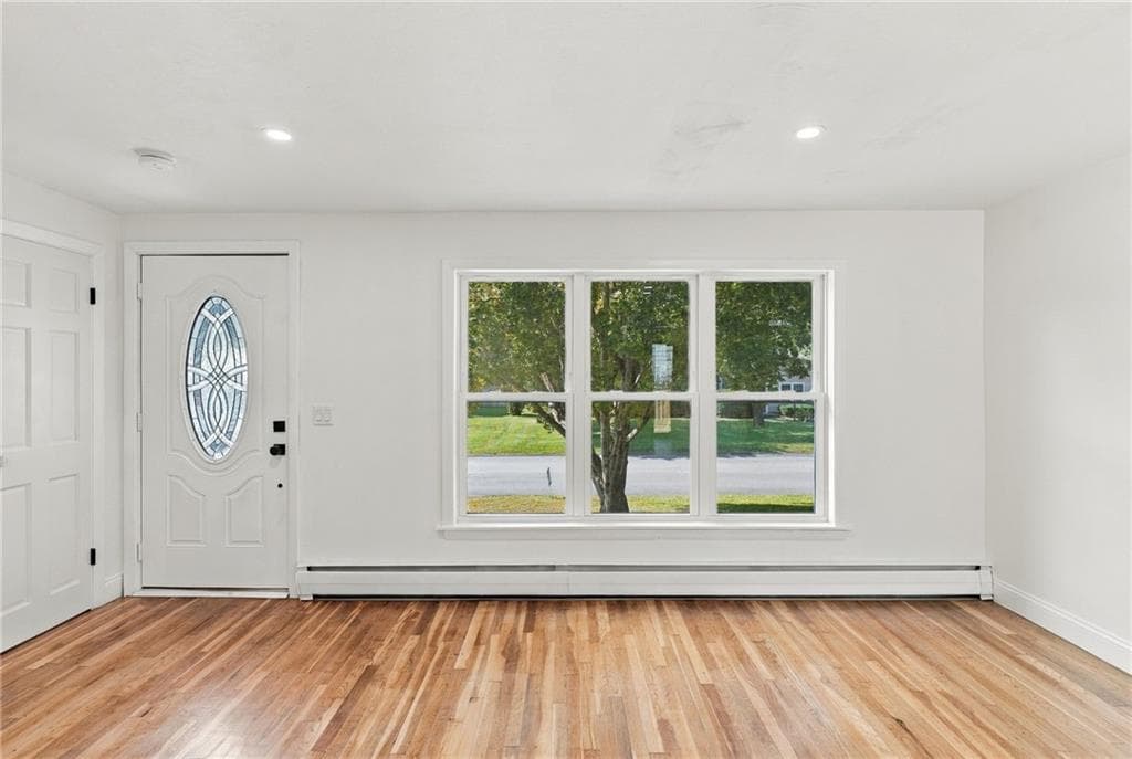Single Family Residence at 62 Drybrook Road, Warwick, photo 3 of 39