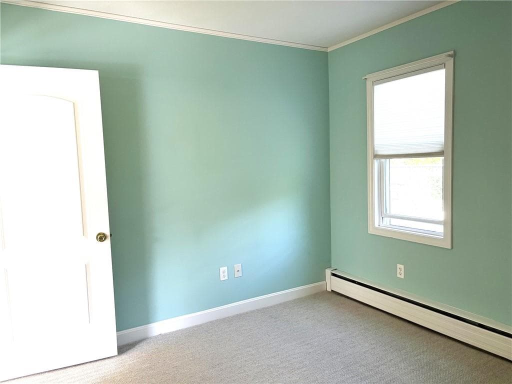 Single Family Residence at 103 Darrow Drive, Warwick, photo 25 of 33