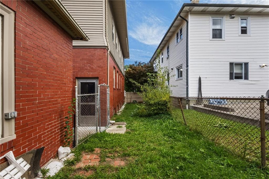 Multi Family at 594 596 Hope Street, Providence, photo 5 of 50