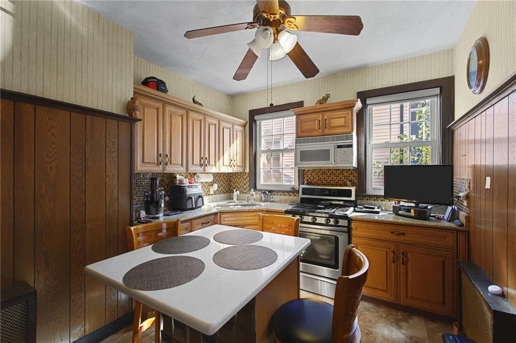 Multi Family at 594 596 Hope Street, Providence, photo 10 of 50