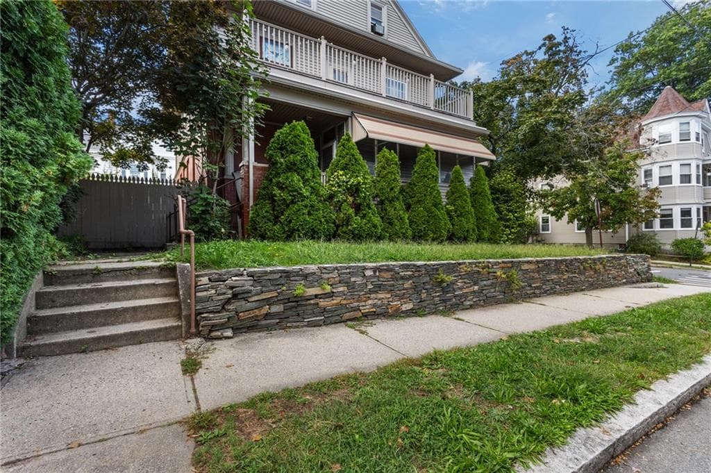 Multi Family at 594 596 Hope Street, Providence, photo 4 of 50