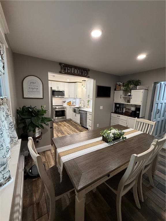 Single Family Residence at 43 Greenway Drive, Bristol, photo 16 of 22