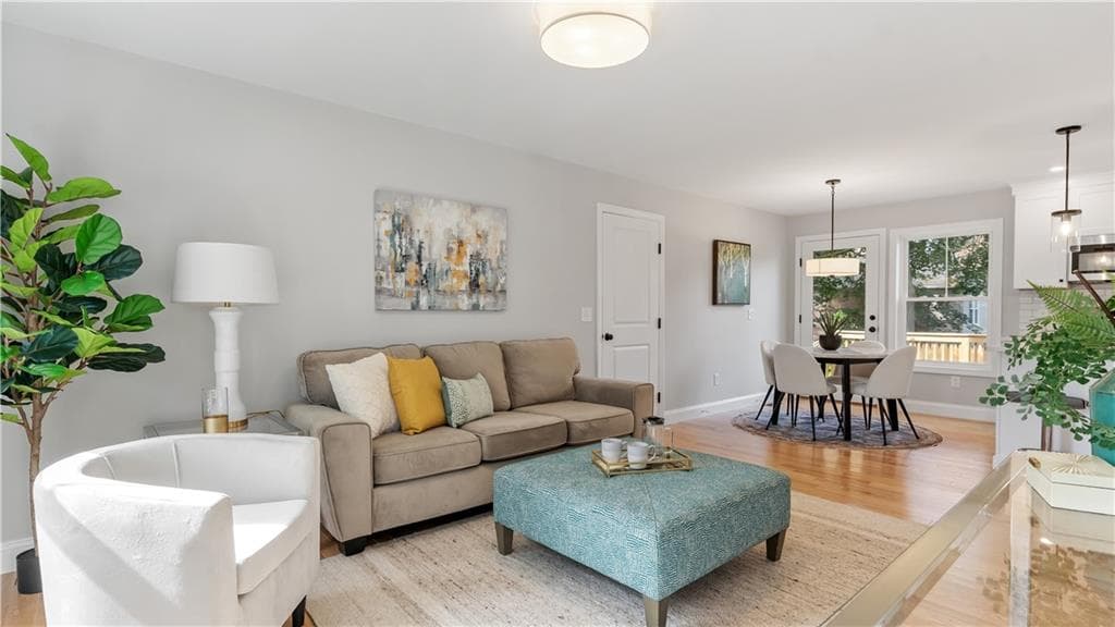 Condominium at 83 Cadora Avenue, Warwick, photo 14 of 32