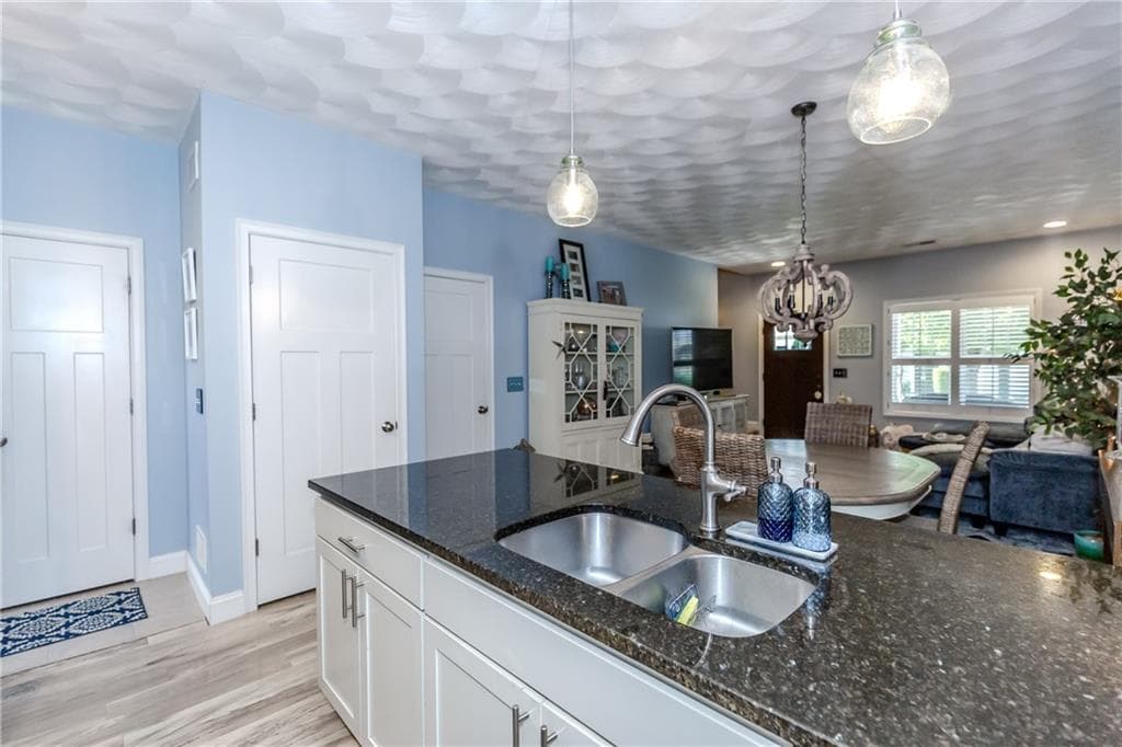 Condominium at 301 West Shore Road UNIT 10, Warwick, photo 12 of 28
