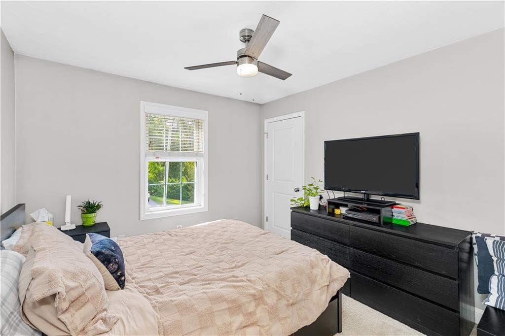 Single Family Residence at 16 Liane Drive, Woonsocket, photo 13 of 36