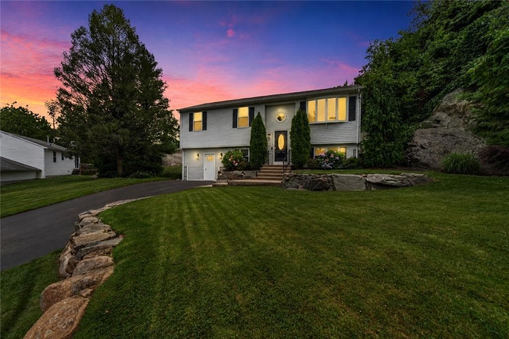 Single Family Residence at 6 Raymond Drive, Johnston, photo 40 of 43