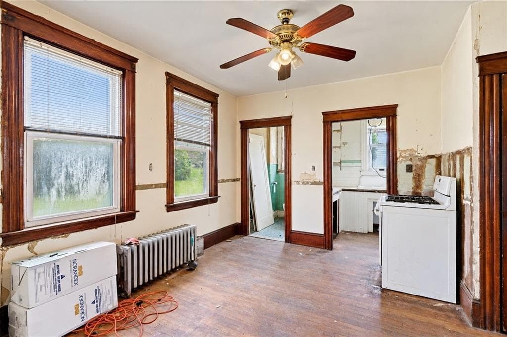 Single Family Residence at 11 Grand View Street, Providence, photo 7 of 26