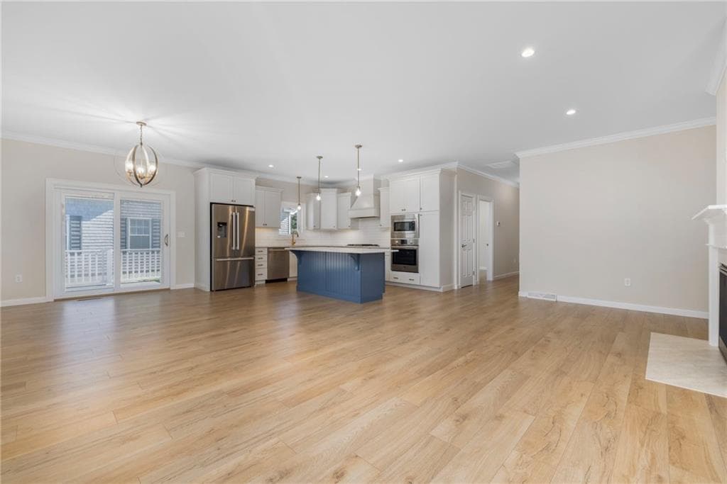 Condominium at 633 South Shore Village Boulevard, South Kingstown, photo 5 of 50