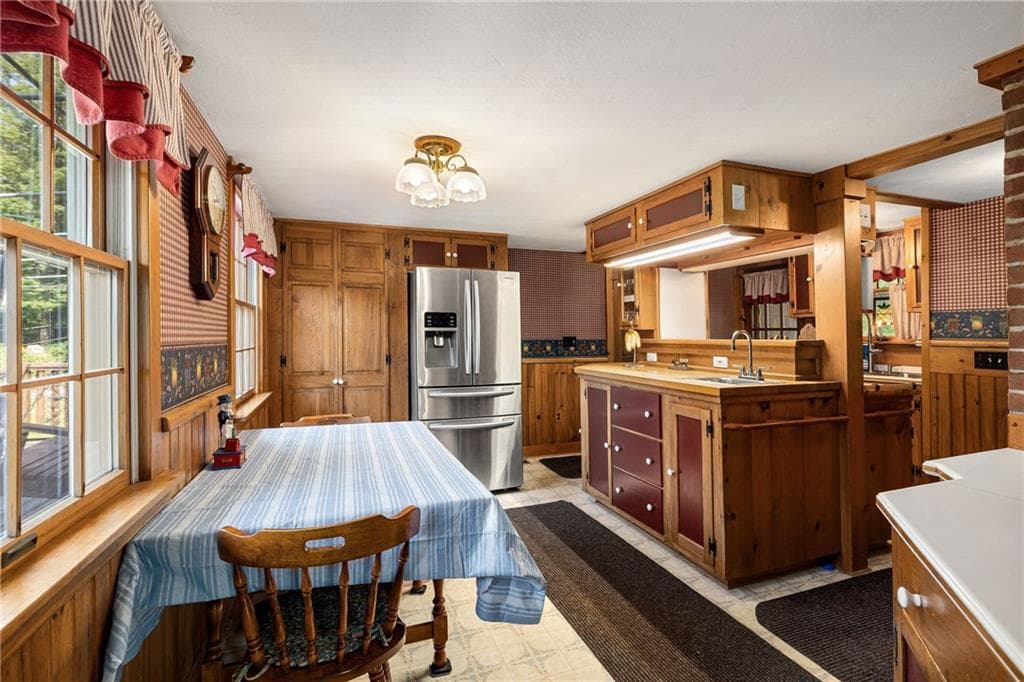 Single Family Residence at 45 North Road, Hopkinton, photo 10 of 34