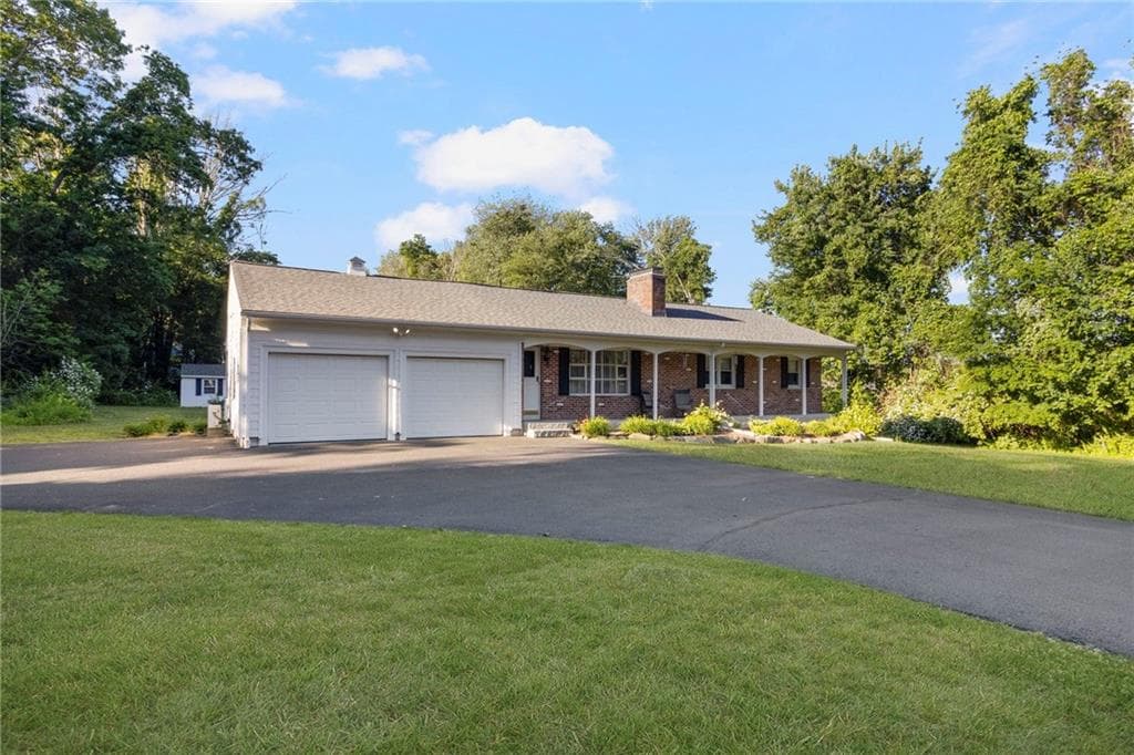 Single Family Residence at 51 Stony Lane, North Kingstown, photo 2 of 47