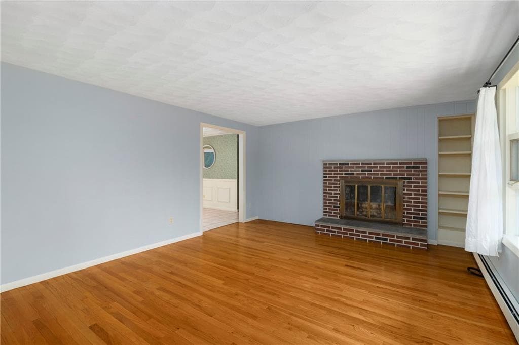 Single Family Residence at 51 Stony Lane, North Kingstown, photo 6 of 47