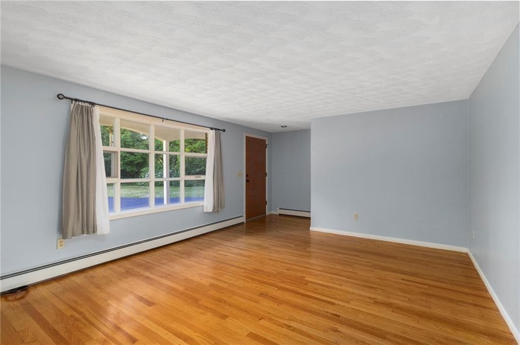 Single Family Residence at 51 Stony Lane, North Kingstown, photo 7 of 47