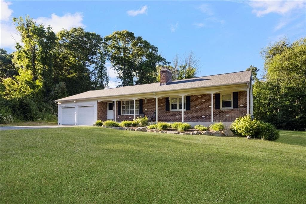 Single Family Residence at 51 Stony Lane, North Kingstown, photo 3 of 47