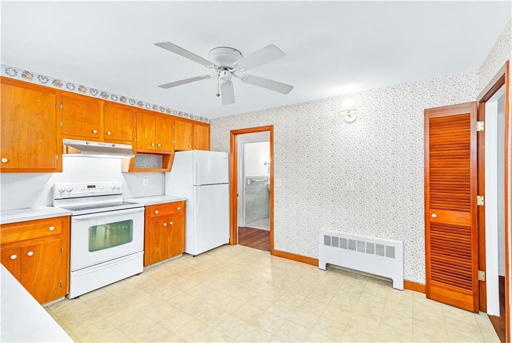 Single Family Residence at 19 Beaumont Street, East Providence, photo 11 of 38