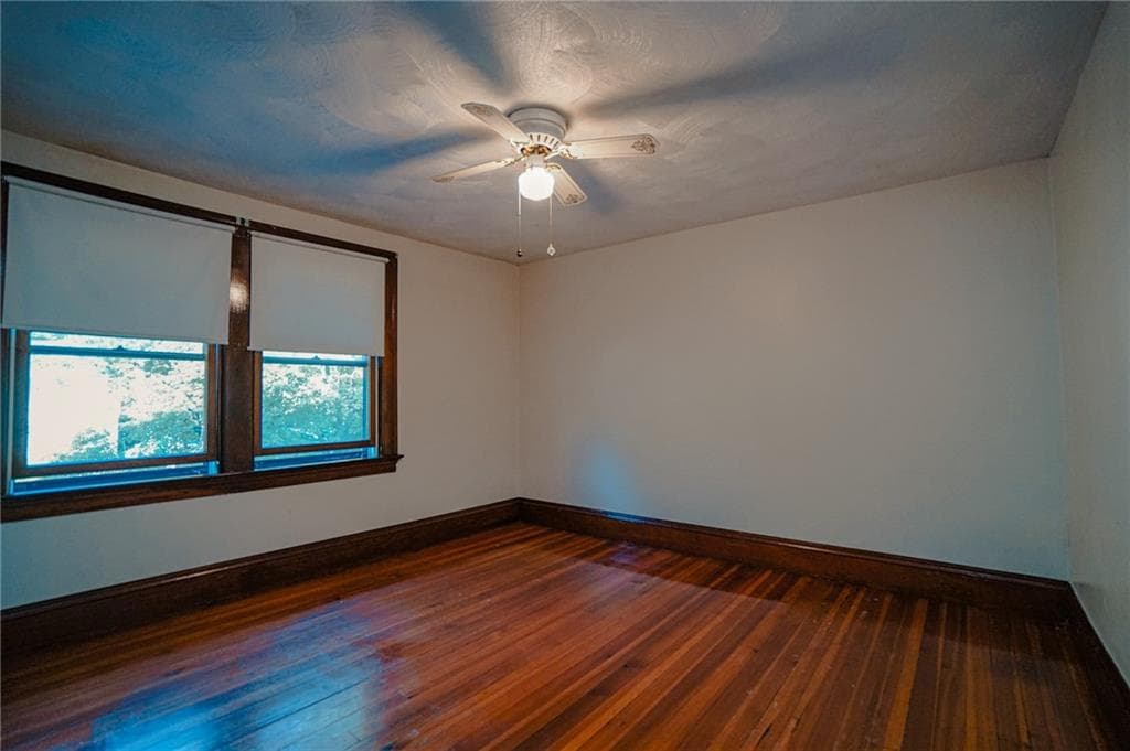 Multi Family at 133 135 Roger Williams Avenue, East Providence, photo 27 of 35
