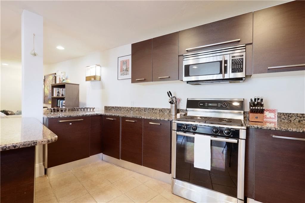 Condominium at 4 Weeden Street UNIT 2, Providence, photo 7 of 40