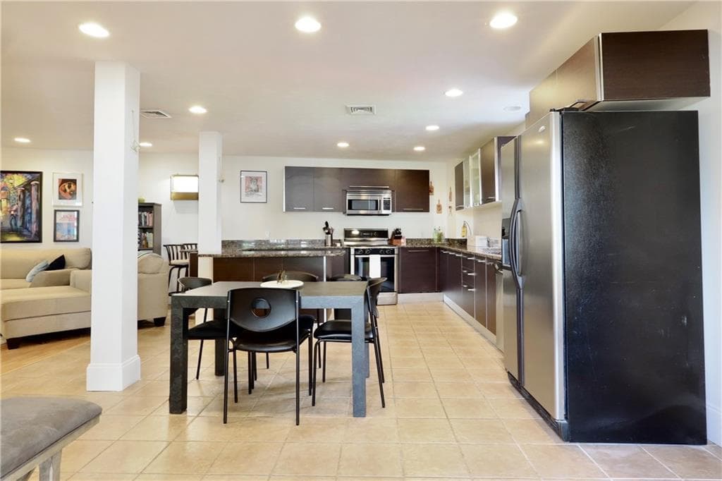 Condominium at 4 Weeden Street UNIT 2, Providence, photo 3 of 40