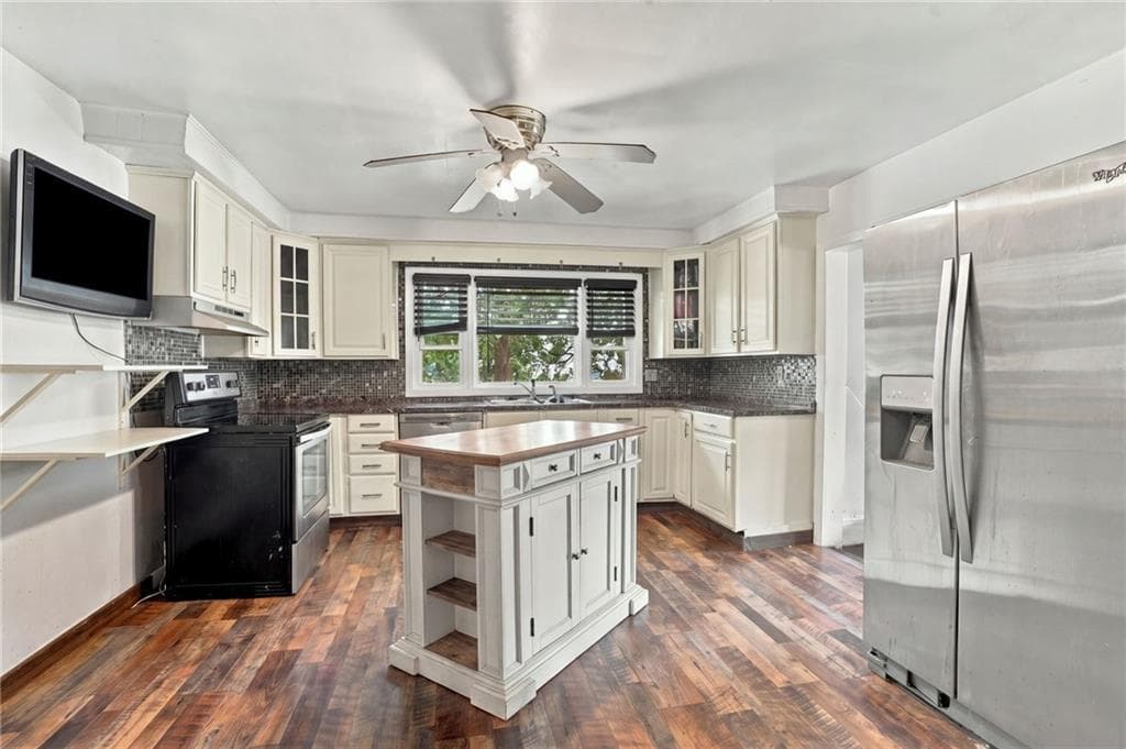 Multi Family at 37 Newell Street, West Warwick, photo 36 of 49
