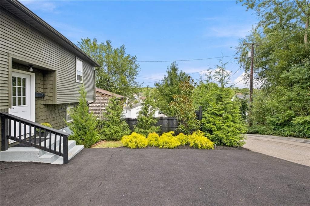 Single Family Residence at 26 Traver Avenue, Johnston, photo 3 of 28