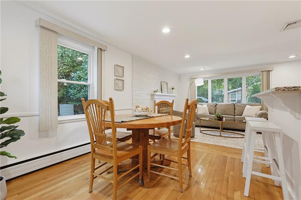 Single Family Residence at 34 Bellevue Drive, Cranston, photo 6 of 29