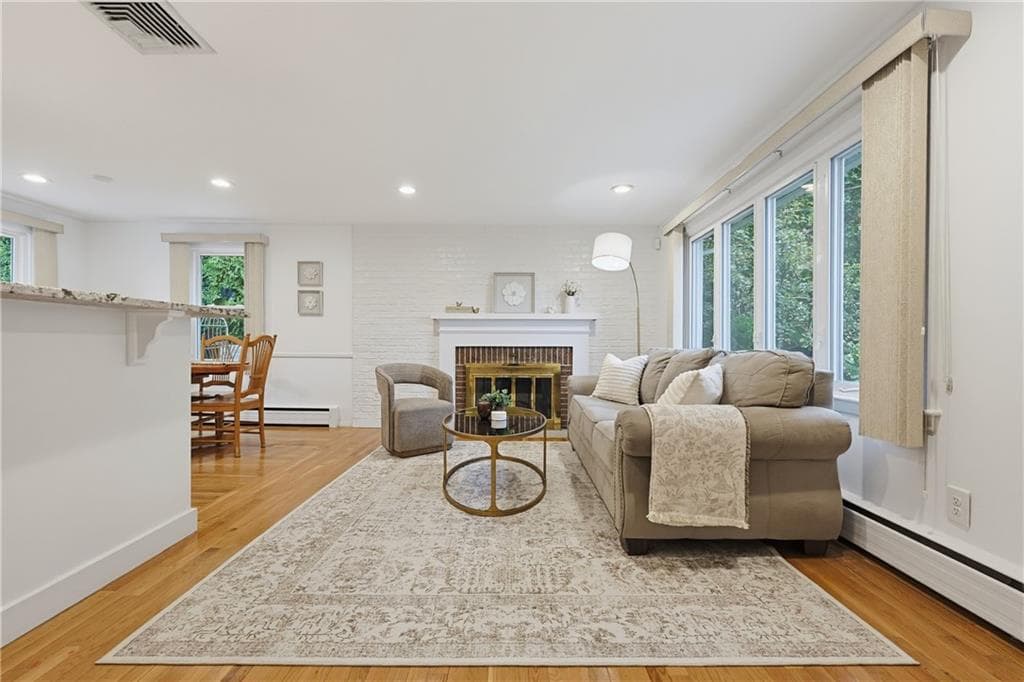 Single Family Residence at 34 Bellevue Drive, Cranston, photo 3 of 29