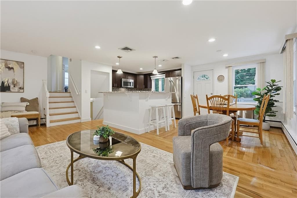 Single Family Residence at 34 Bellevue Drive, Cranston, photo 4 of 29