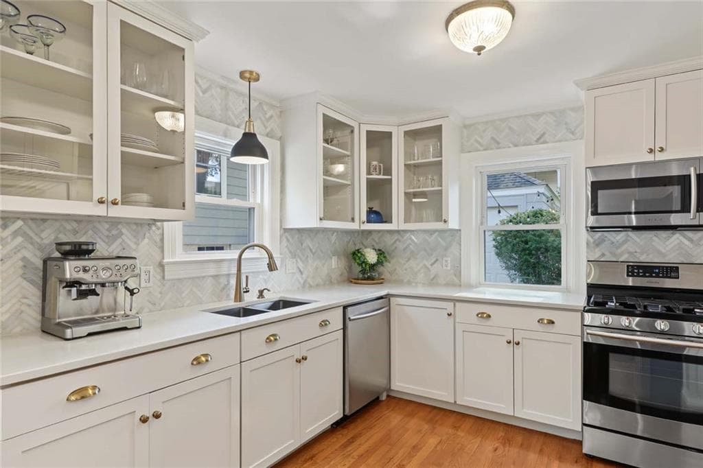 Single Family Residence at 92 Edgehill Road, Providence, photo 15 of 42