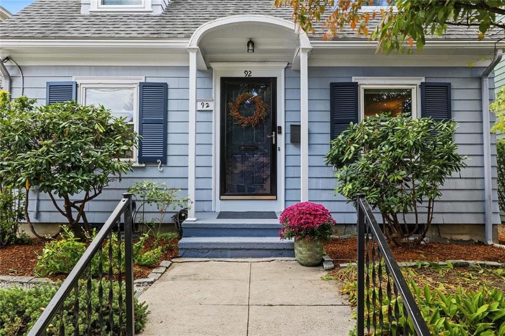 Single Family Residence at 92 Edgehill Road, Providence, photo 4 of 42