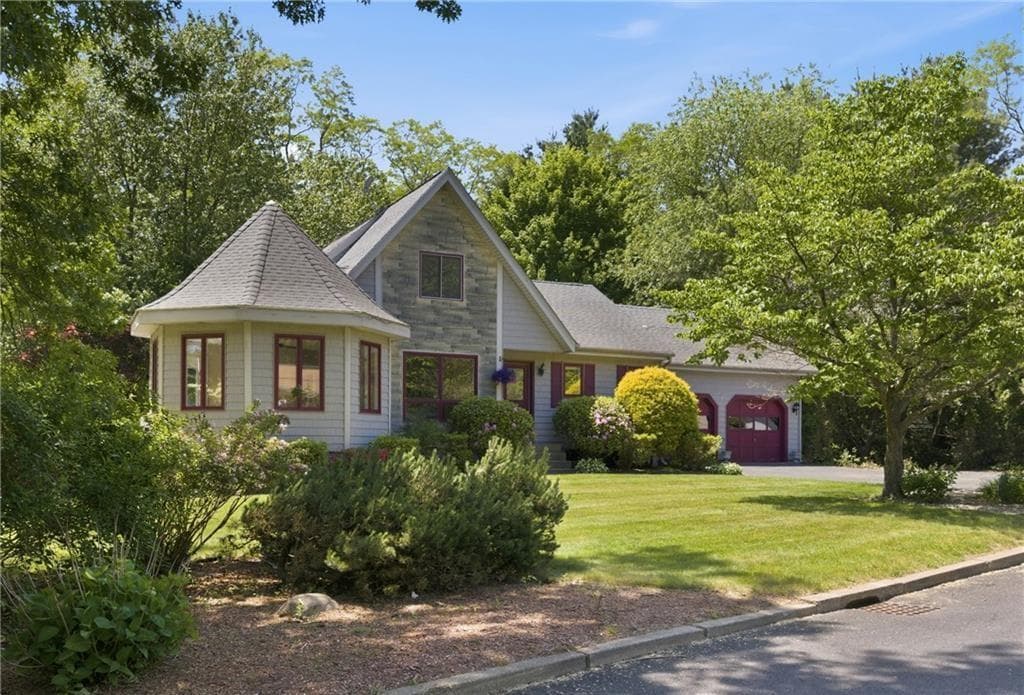 32 Briarwood Road