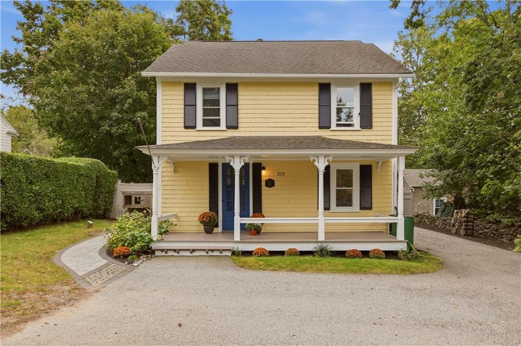 Single Family Residence at 275 Green End Avenue, Middletown, photo 2 of 40