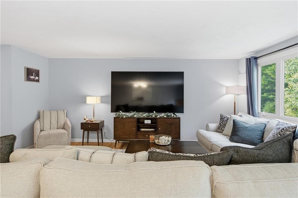 Condominium at 35 Waterview Drive UNIT B, Smithfield, photo 23 of 40