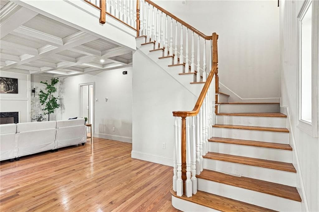 Single Family Residence at 127 Woodbine Avenue, Warwick, photo 15 of 49
