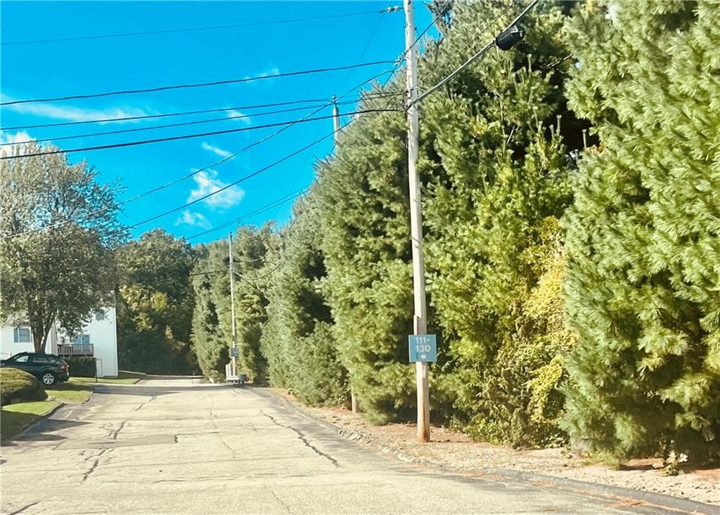 Condominium at 113 Scenery Lane, Johnston, photo 15 of 25