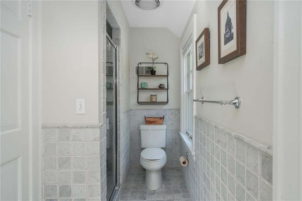 Single Family Residence at 241 Taber Avenue, Providence, photo 27 of 50