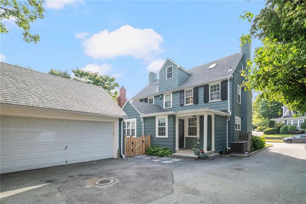 Single Family Residence at 241 Taber Avenue, Providence, photo 48 of 50