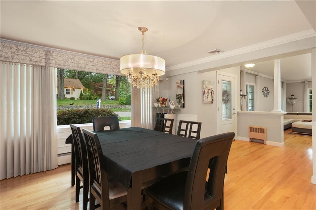 Single Family Residence at 101 Glen Ridge Road, Cranston, photo 9 of 35