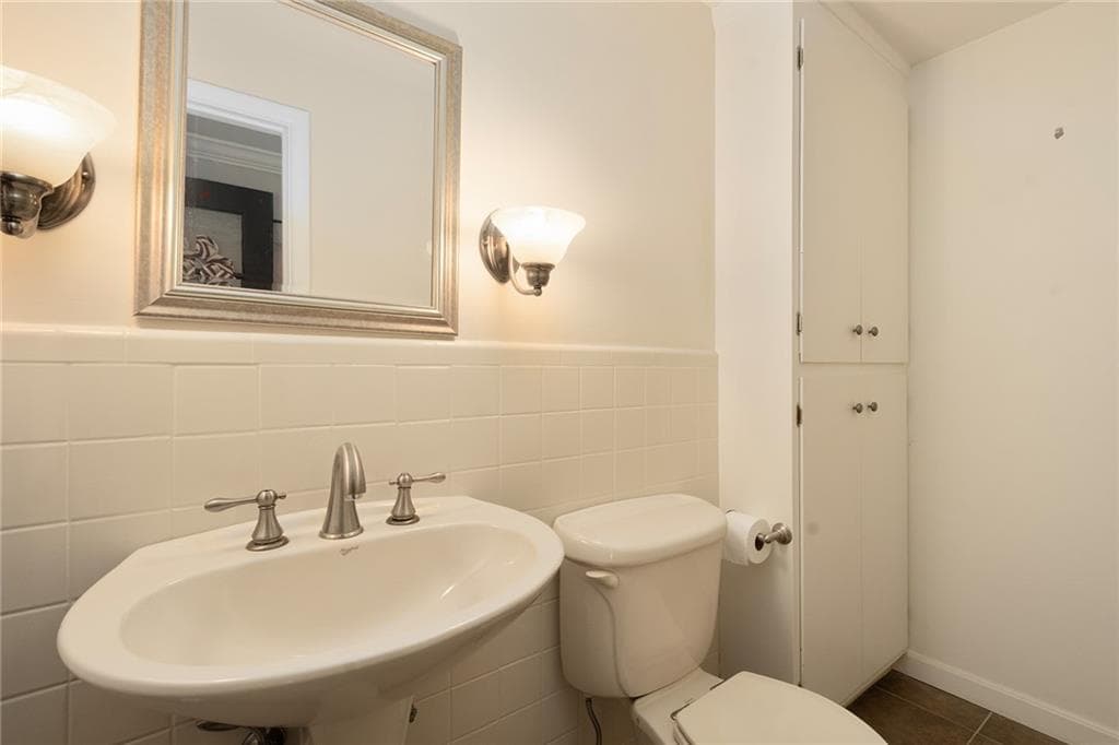 Single Family Residence at 101 Glen Ridge Road, Cranston, photo 33 of 35