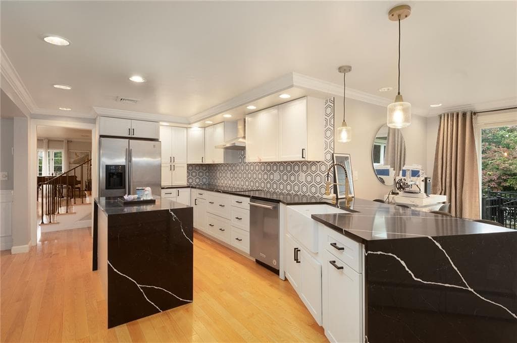 Single Family Residence at 101 Glen Ridge Road, Cranston, photo 15 of 35