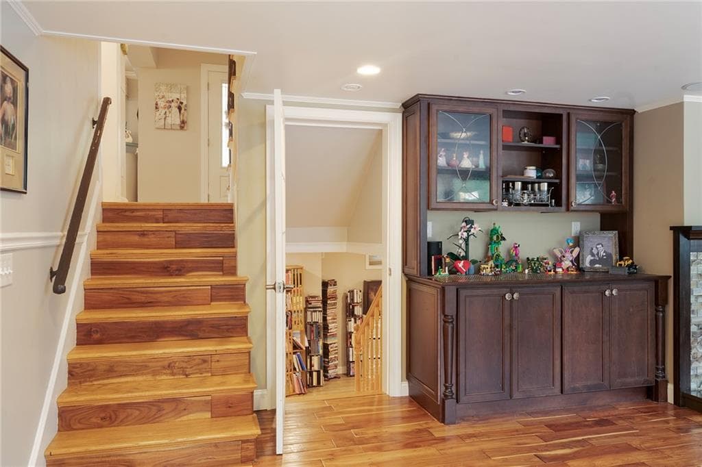 Single Family Residence at 101 Glen Ridge Road, Cranston, photo 19 of 35