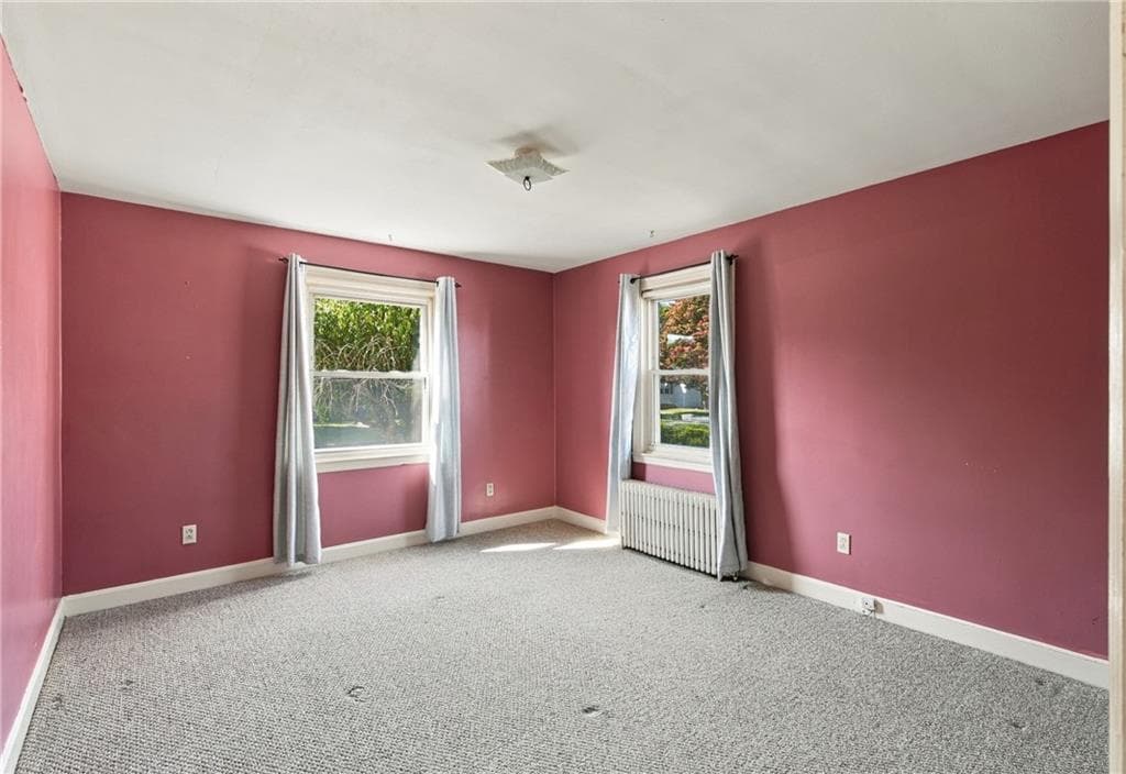 Single Family Residence at 136 Durfee Road, Tiverton, photo 15 of 39