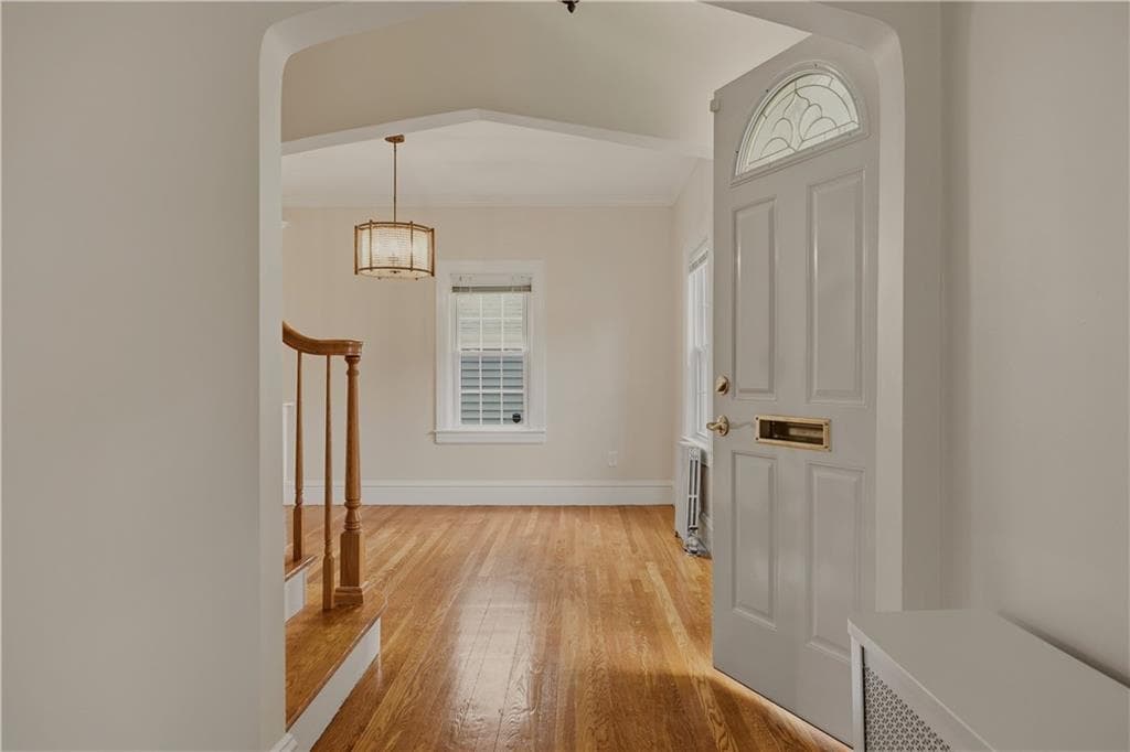Single Family Residence at 10 Loxley Road, Providence, photo 6 of 34