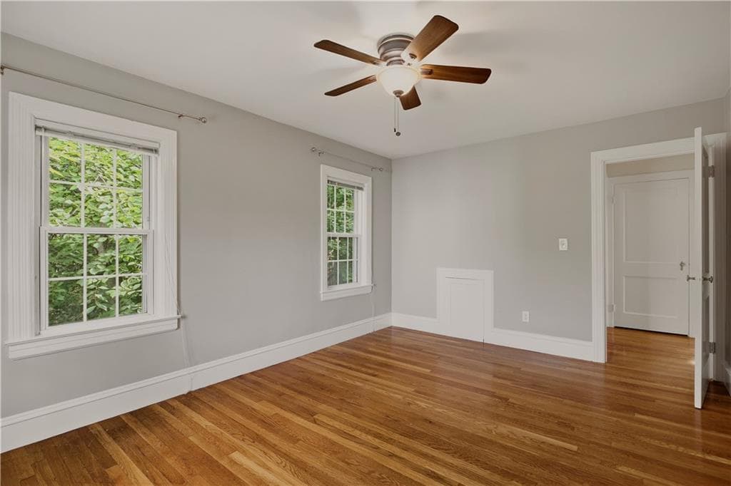 Single Family Residence at 10 Loxley Road, Providence, photo 16 of 34