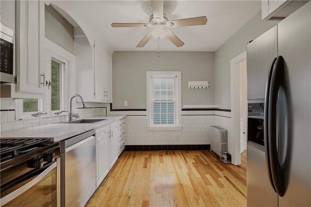 Single Family Residence at 10 Loxley Road, Providence, photo 8 of 34