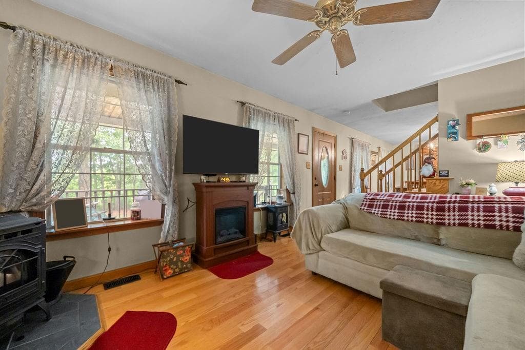 Single Family Residence at 133 Killiney Woods, Millville, photo 28 of 48
